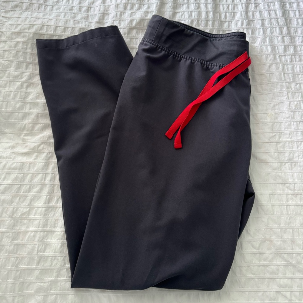 Womens Figs Livingston Basic Scrub Pants: Charcoal